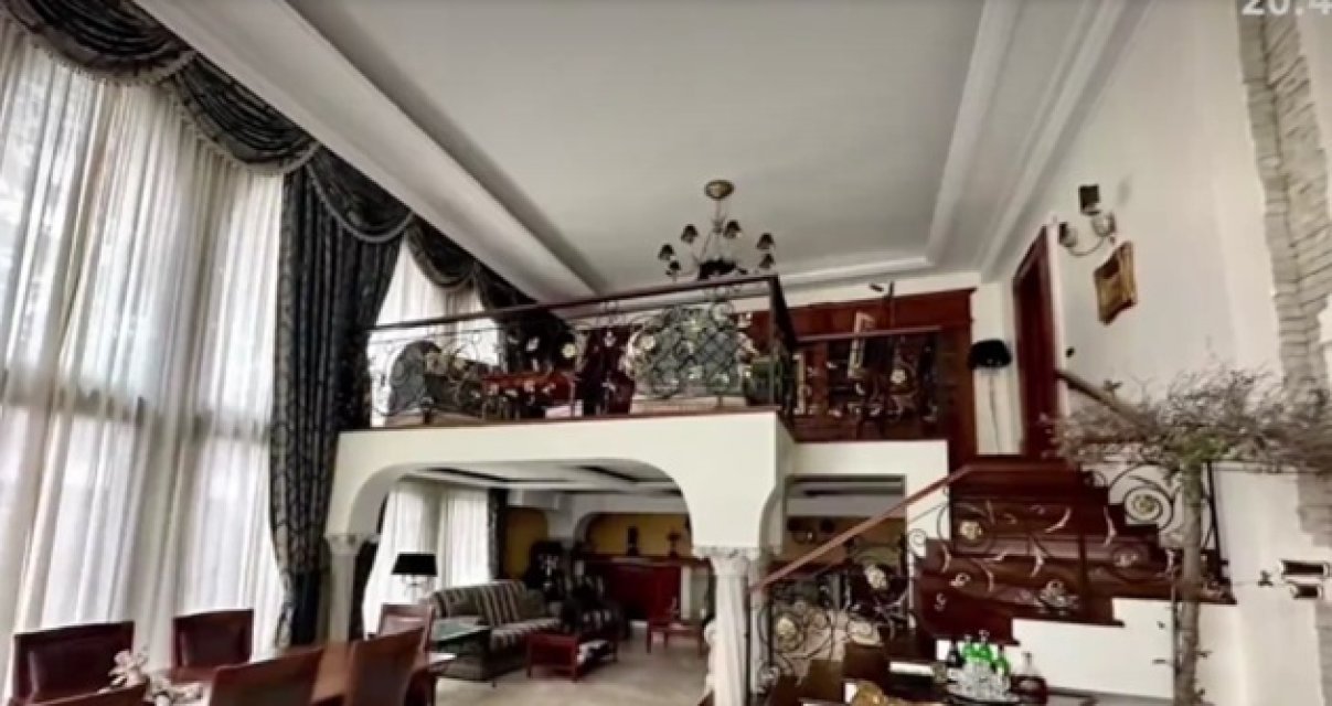 Cum arată casa din Primăverii a lui Gino Iorgulescu. Președintele LPF a pus-o la vânzare cu 10 milioane de euro. Casa este plină de obiecte de artă