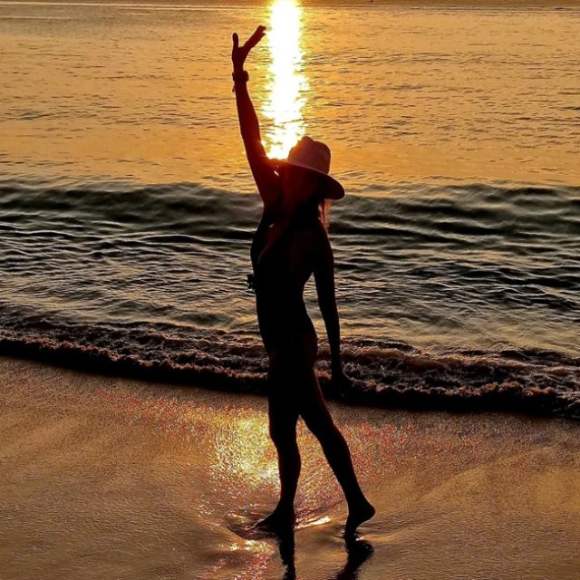 Anca Țurcașiu a fugit de facturile mari din România. Cât o costă să trăiască două luni în Thailanda. Vedeta consideră că fentează frigul