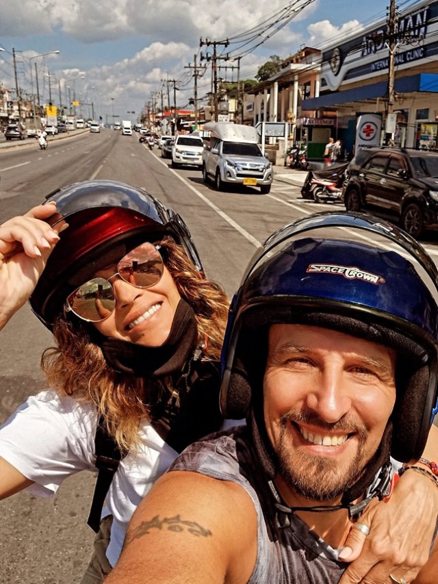 Anca Țurcașiu a fugit de facturile mari din România. Cât o costă să trăiască două luni în Thailanda, alături de iubitul ei