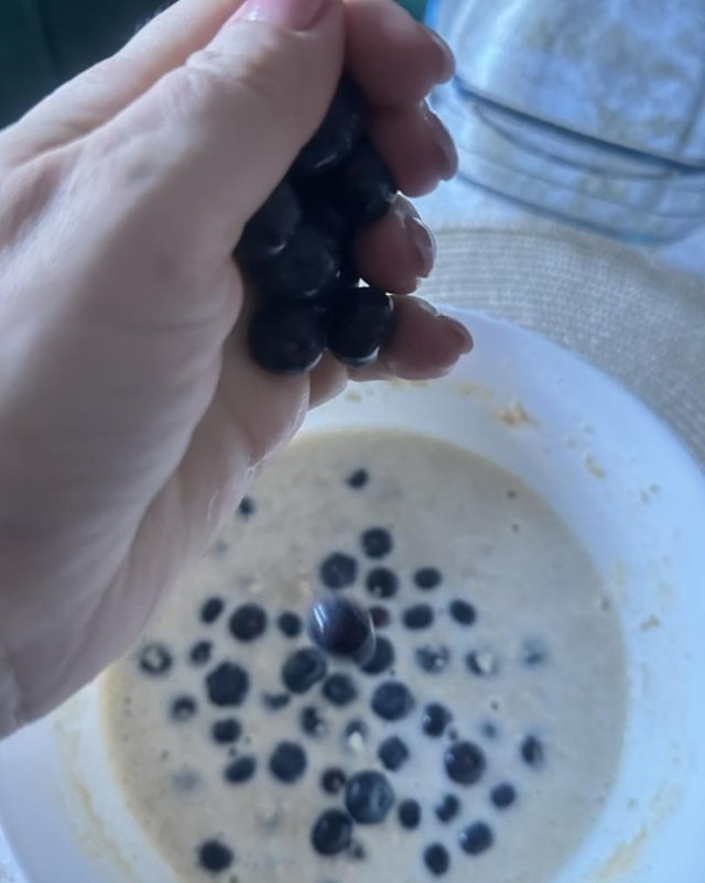 Secretul Gabrielei Firea pentru cea mai bună tartă cu ovăz și afine. Fostul primar al Capitalei este o gospodină desăvârșită. Rețetele ei sunt pe placul urmăritorilor