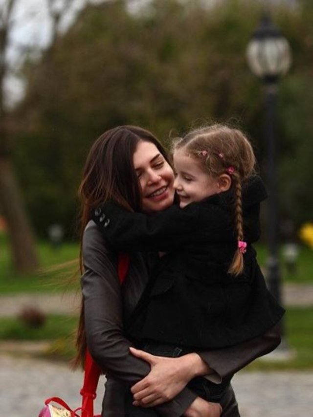 Irina Columbeanu a împlinit 19 ani. A avut parte de o aniversare de lux în America și mama ei i-a transmis un mesaj extrem de emoționant. I-a amintit cât de mult o iubește