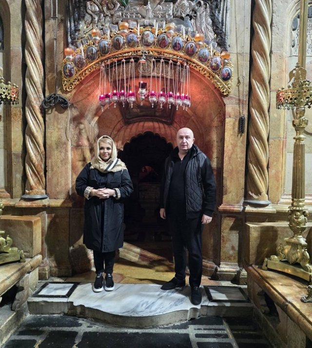 Lupu Rednic s-a botezat în apa Iordanului la 56 de ani. Ce a simțit când a ajuns în Țara Sfântă. Cornelia Rednic mai fusese la Ierusalim