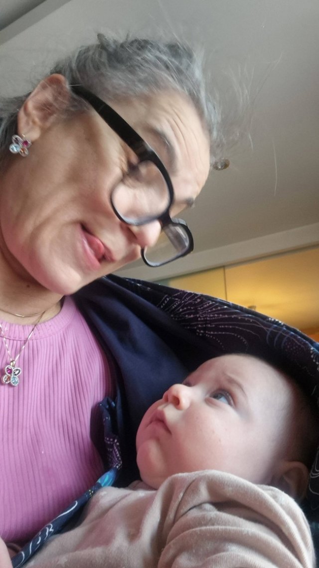 Maia Morgenstern, extrem de prezentă în viața nepotului său. Micuțul Amos Ezra crește sub privirile ei. Copilul s-a născut în septembrie