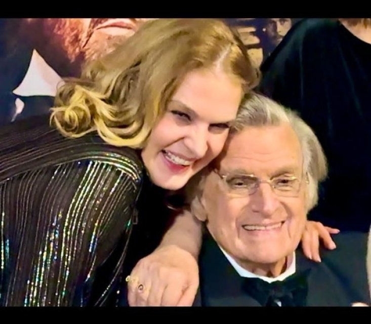 Florin Piersic, legenda teatrului și filmului românesc, a împlinit 90 de ani. Ce mesaj emoționant a avut pentru români. Alături de el au fost colegi, prieteni și admiratori