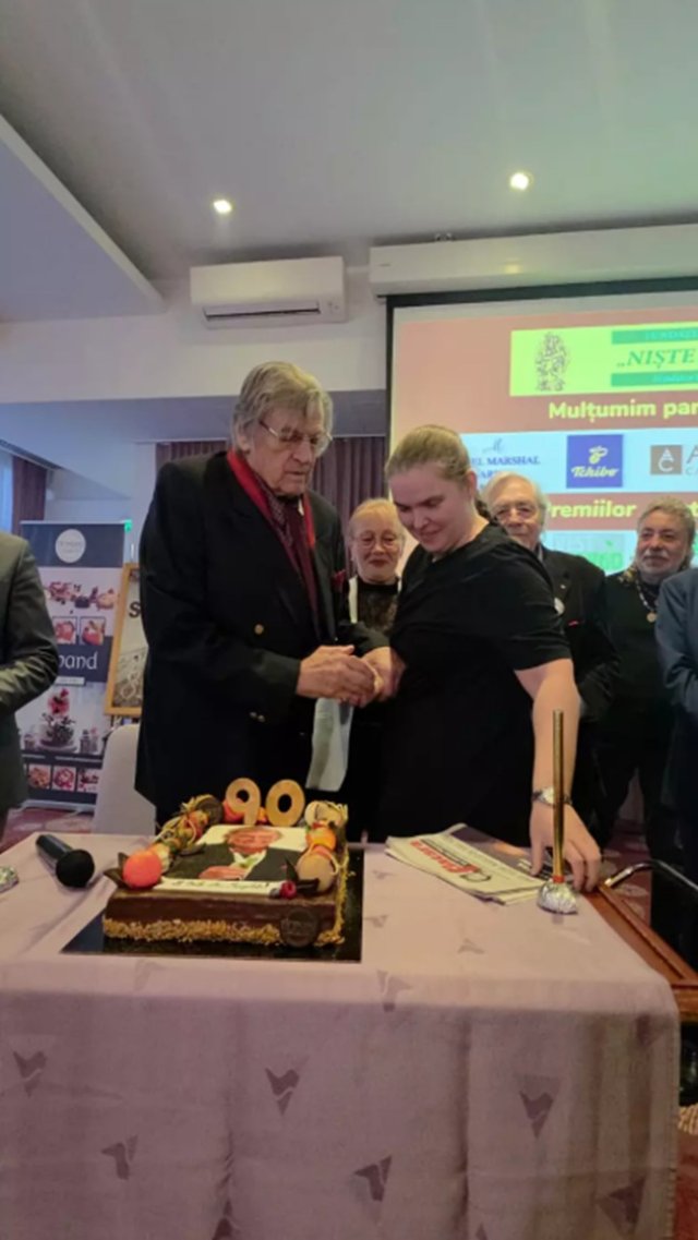 Florin Piersic, așa cum nu a mai fost văzut din tinerețe. Momente tandre cu soția lui, Anna Török, care a dispărut din atenția presei de câțiva ani. La eveniment a fost și Ana-Maria Păunescu