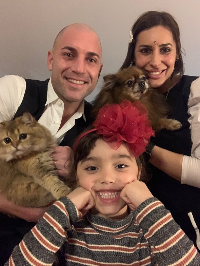 A murit Nicolas Giani, un fotbalist italian de 39 de ani, căsătorit cu o pictoriță româncă. S-a luptat ani întregi cu o boală grea. Pe fiica lui rămasă în urmă o cheamă Blanca