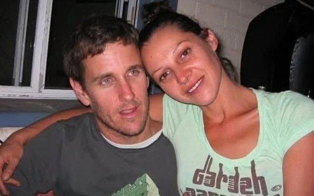 Cazul care a șocat lumea. Doi părinți și-au ucis copiii cu autism sever, animalele de companie și apoi și-au pus capăt zilelor. "Nimeni nu poate înțelege lupta nesfârșită". Au vrut să pună capăt suferinței