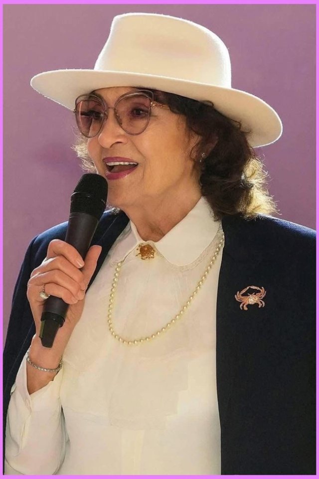 Angela Similea, lecție de stil și rafinament la 79 de ani. Ultima ei apariție dovedește încă o dată de ce a fost și încă este cea mai admirată artistă a românilor. Ochelarii supradimensionați au devenit semnătura ei de stil