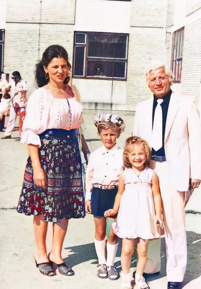 Imagini de colecție din tinerețea Irinei Loghin. Cum arăta artista la începutul carierei. Este la fel de elegantă ca în tinerețe