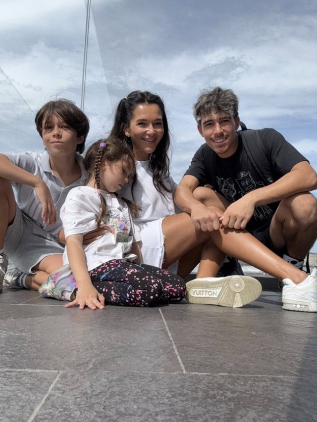 Ruxandra Luca, dată afară de la Antena 1 după scandalul din benzinărie? Riscă să piardă custodia copiilor dacă rămâne fără job. Este divorțată