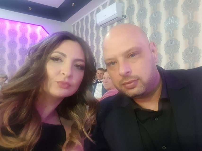 Sorin Iacob, un afacerist din Vaslui, și soția lui însărcinată au murit într-un tragic accident rutier în Iași. Medicii i-au făcut cezariană de urgență, dar bebelușul nu a supraviețuit