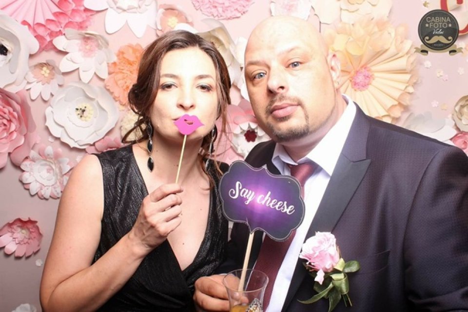 Sorin Iacob, un afacerist din Vaslui, și soția lui însărcinată au murit într-un tragic accident rutier în Iași. Mesajele de condoleanțe au curs pe rețelele sociale