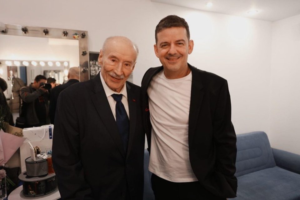 Victor Rebengiuc, sărbătorit în aplauze la Teatrul Bulandra. Cum arată actorul la 93 de ani. Mulți actori i-au făcut urări și în mediul online