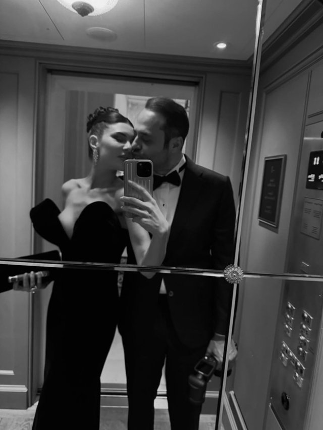 Christina Ich, imagini interzise minorilor pe internet. A pozat aproape complet dezbrăcată alături de iubitul ei. Fostul ei partener este Alex Pițurcă