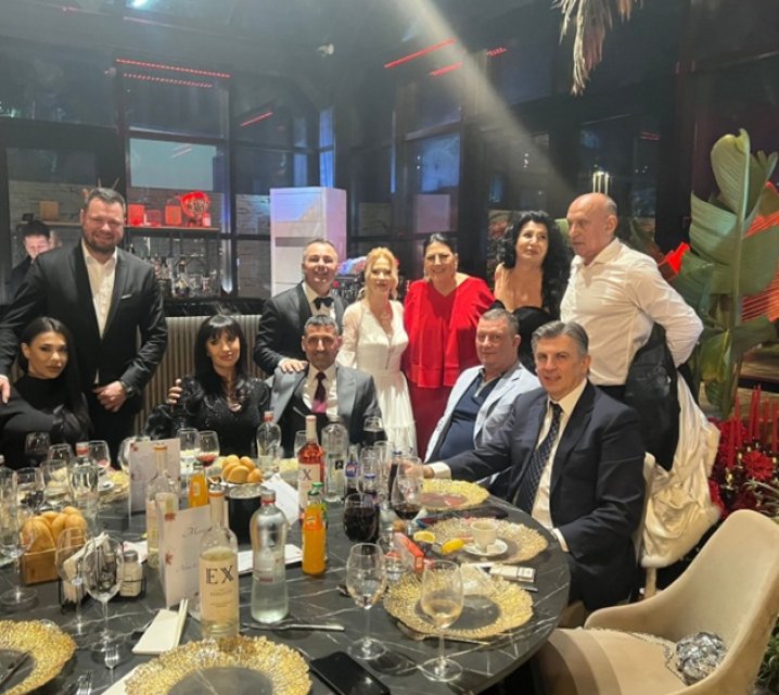 Florentin Petre s-a căsătorit a treia oară la 50 de ani. "Mi-am găsit jumătatea". Mai multe vedete au fost alături de ei