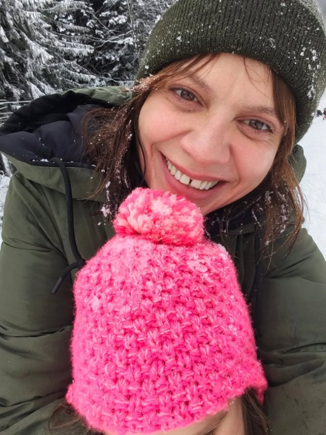 Laura Andreșan, mesaj public pentru fostul iubit care ar fi agresat-o. "Te-am înșelat, am făcut amor pe bani pentru chiria casei în care mă loveai". Maternitatea a maturizat-o