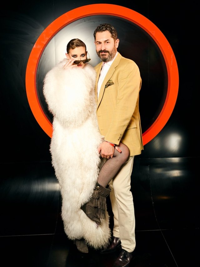 Iulia Albu și Mike, din nou împreună? Cei doi s-au fotografiat în ipostaze extrem de apropiate. Nu au confirmat împăcarea