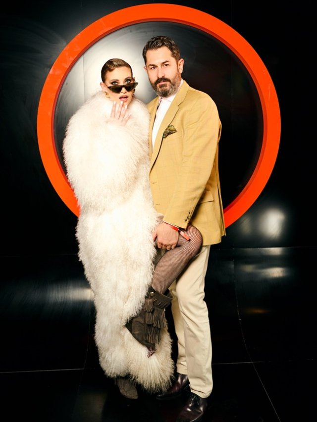 Iulia Albu și Mike, din nou împreună? Cei doi s-au fotografiat în ipostaze extrem de apropiate. Au mers la terapie de cuplu în trecut