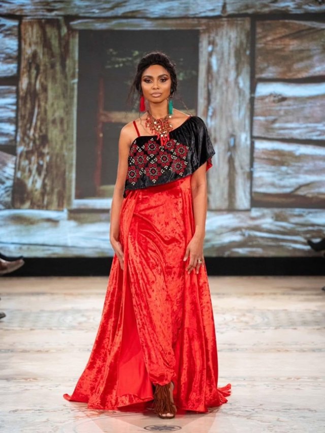 Laurette a trecut prin clipe de coșmar după ce a ajuns imobilizată la pat. Ce dezvăluiri șocante a făcut despre procedura estetică care i-a pus în pericol viața. Mărturisește că a fost foarte bolnavă