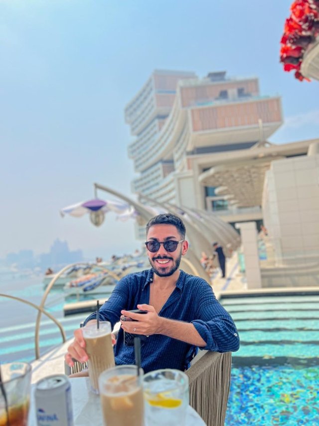 Armin Nicoară își cumpără apartament în Dubai în plin război. „Nu m-a speriat nimic”. Așteaptă oferte de la cei care își vând proprietățile din Dubai