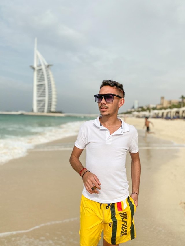 Armin Nicoară își cumpără apartament în Dubai în plin război. „Nu m-a speriat nimic”. Soția lui refuză să meargă în regiune pentru a-și proteja copilul