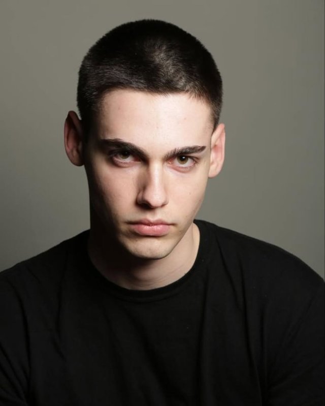 Luca, fiul Elvirei Deatcu, a împlinit 23 de ani. "Mult-doritul, mult-așteptatul, mult-iubitul!". A ales să studieze arhitectura în Italia