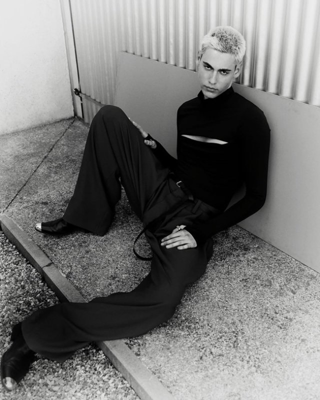 Luca, fiul Elvirei Deatcu, a împlinit 23 de ani. "Mult-doritul, mult-așteptatul, mult-iubitul!". Vedeta a născut ambii copii în martie