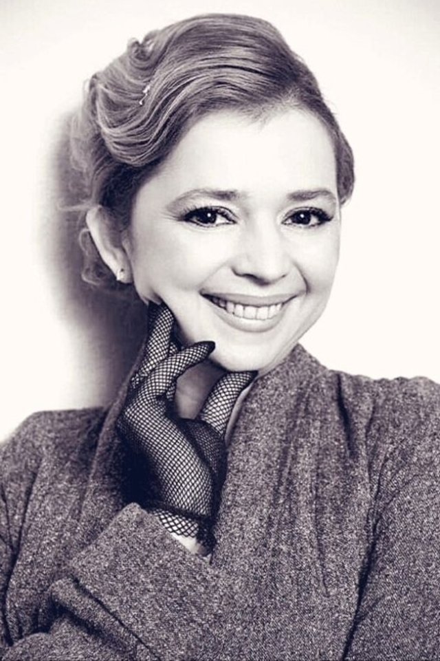 Cum arată Cesonia Postelnicu la 58 de ani. Geta din Liceenii este neschimbată. Este un exemplu de eleganță la aproape 60 de ani