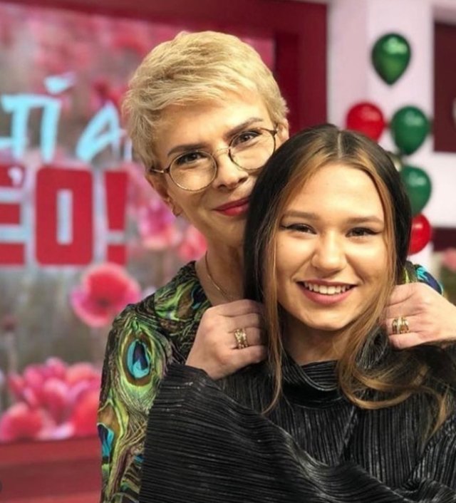 Teo și Maia, postare emoționantă de Ziua Femeii. Cât de mult s-a schimbat tânăra de când a plecat de acasă și a dispărut complet de pe internet. Cele două au o relație specială