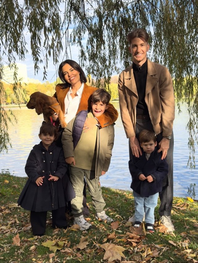 Andreea Popescu și Rareș Cojoc au divorțat. „Din păcate nu ne-am mai iubit”. Au trei copii împreună