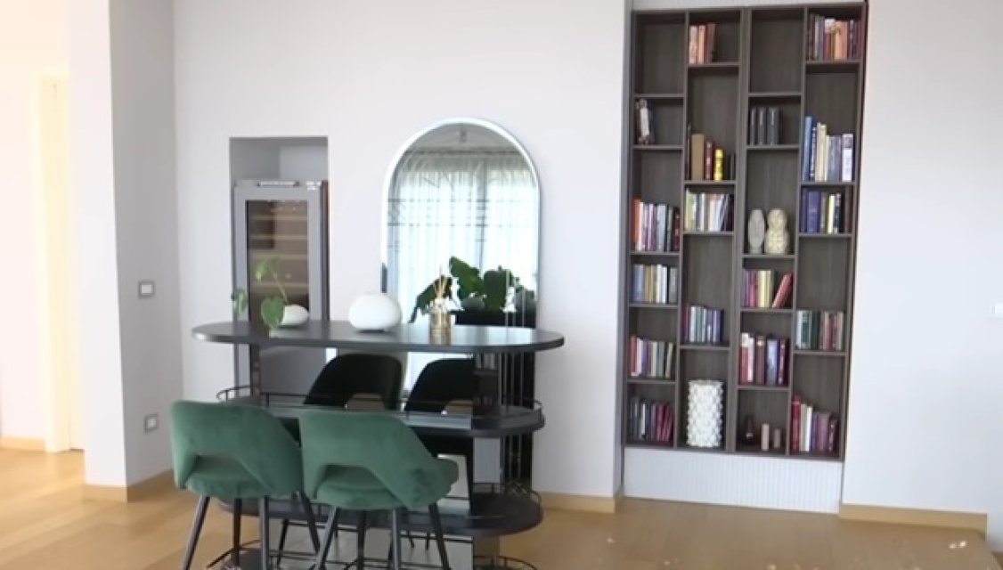 Ce se întâmplă cu vila de 4 milioane de euro în care au locuit Andreea Popescu și Rareș Cojoc. Detalii mai puțin cunoscute despre familia lui. Casa are o suprafață de aproape 1000 de metri pătrați