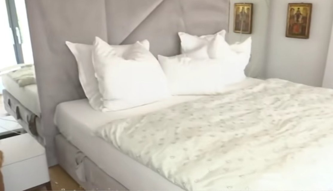 Ce se întâmplă cu vila de 4 milioane de euro în care au locuit Andreea Popescu și Rareș Cojoc. Detalii mai puțin cunoscute despre familia lui. Casa a fost amenajată după dorințele cuplului