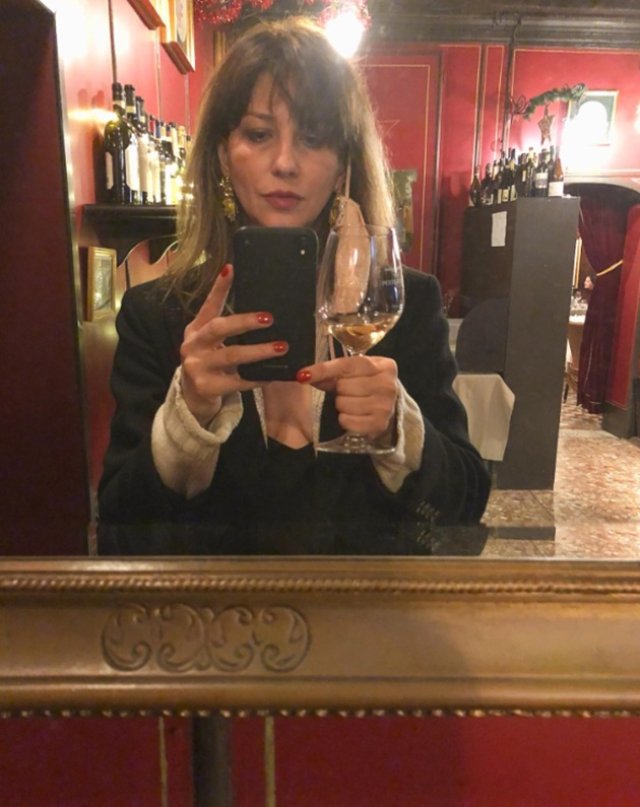 Cine este Connie Preda, jumătatea lui Maurice Munteanu la Asia Express. Nu a mai apărut în nicio producție televizată. A chemat-o la cafea și i-a propus să-l însoțească la emisiune