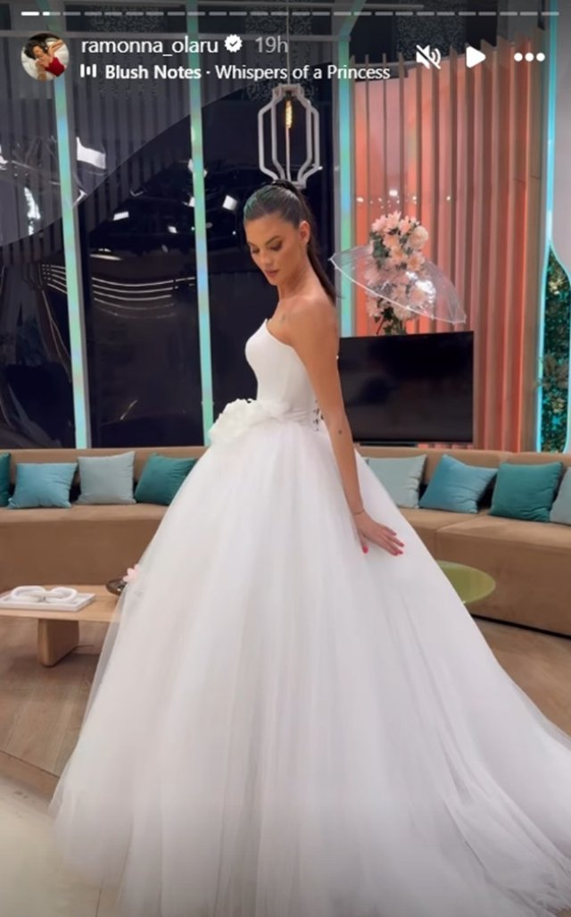 Ramona Olaru se pregătește de nuntă? A îmbrăcat deja rochia de mireasă. Are o relație de câteva luni cu un artist grec