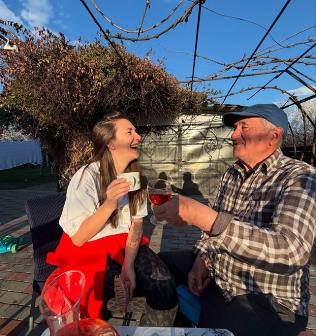 Adela Popescu și Radu Vâlcan, sărbători de vis la Șușani. „Am avut casa plină”. Duminica Paștelui este foarte importantă pentru ei