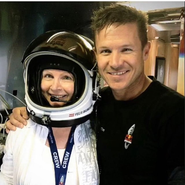 Cine sunt părinții lui Felix Baumgartner. Sunt singurii moștenitori ai averii lui, deși a avut o relație de 12 ani cu Mihaela Rădulescu. Părinții moștenesc toată averea lui