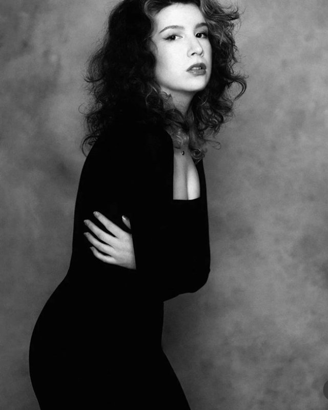 Fiica Narcisei Suciu a împlinit 28 de ani. Cât de mare și frumoasă a crescut Daria, rodul unei iubiri cu totul aparte trăită de artistă și de medicul Daniel Crăciun