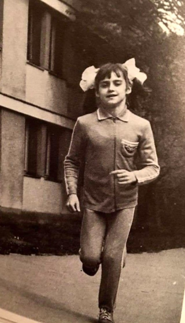 Nadia Comăneci a fost agresată de Nicu Ceaușescu. Detalii tulburătoate au ieșit la iveală din timpul relației lor: „A fost bătută și abuzată în mod repetat. Un degenerat”. A fost iubita fiului lui Nicolae Ceaușescu