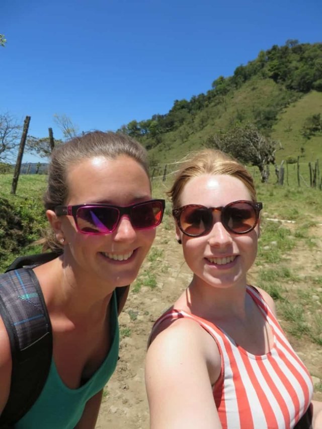 Au plecat în aventura vieții lor și parcă le-a înghițit pământul. Două tinere sunt date dispărute de mai bine de un deceniu și nimeni nu-și poate explica ce li s-a întâmplat. S-au fotografiat la începutul drumeției