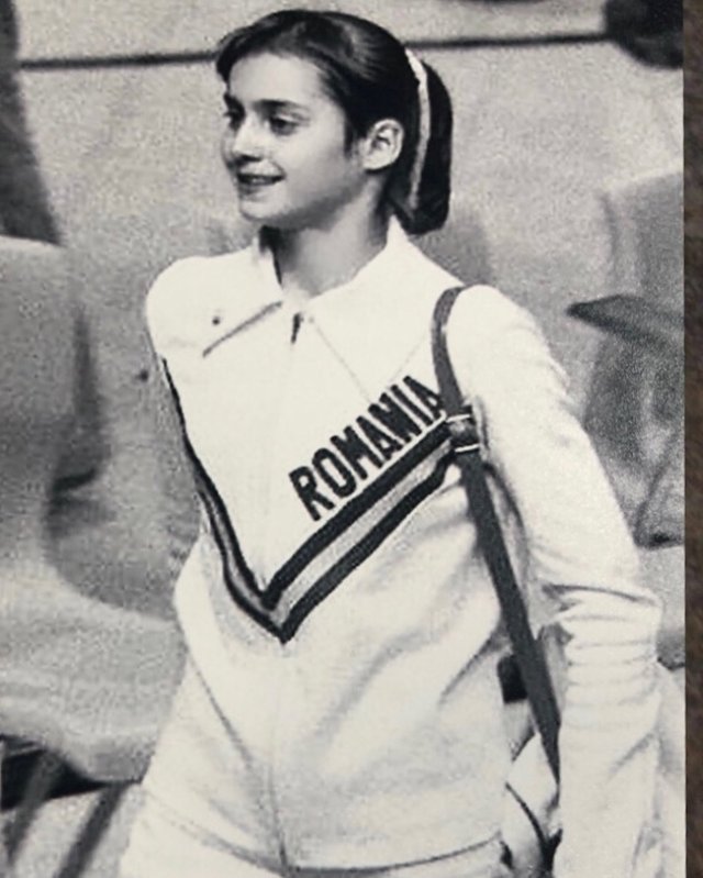 Nadia Comăneci a îmbrăcat din nou costumul de gimnastică la 64 de ani și s-a postat pe Facebook