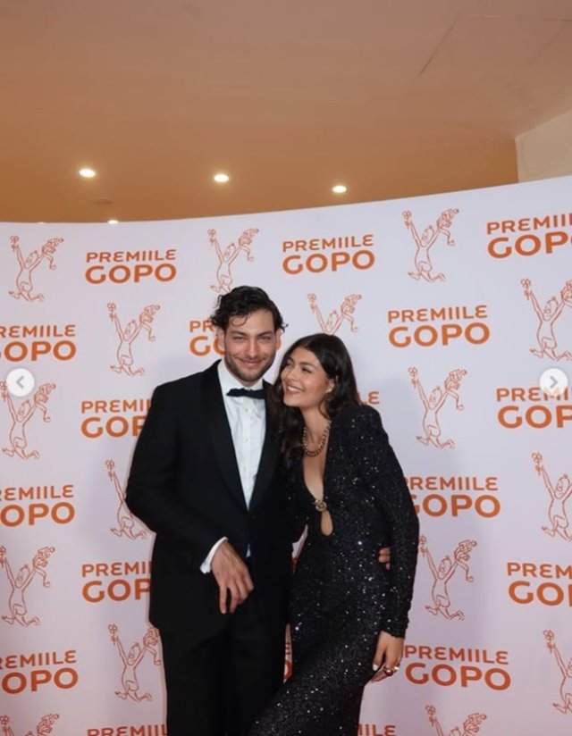 Mayra, fiica lui Ilie Dumitrescu a absolvit facultatea. Ce frumoasă este mezina familiei. Fostul sportiv are în total patru copii