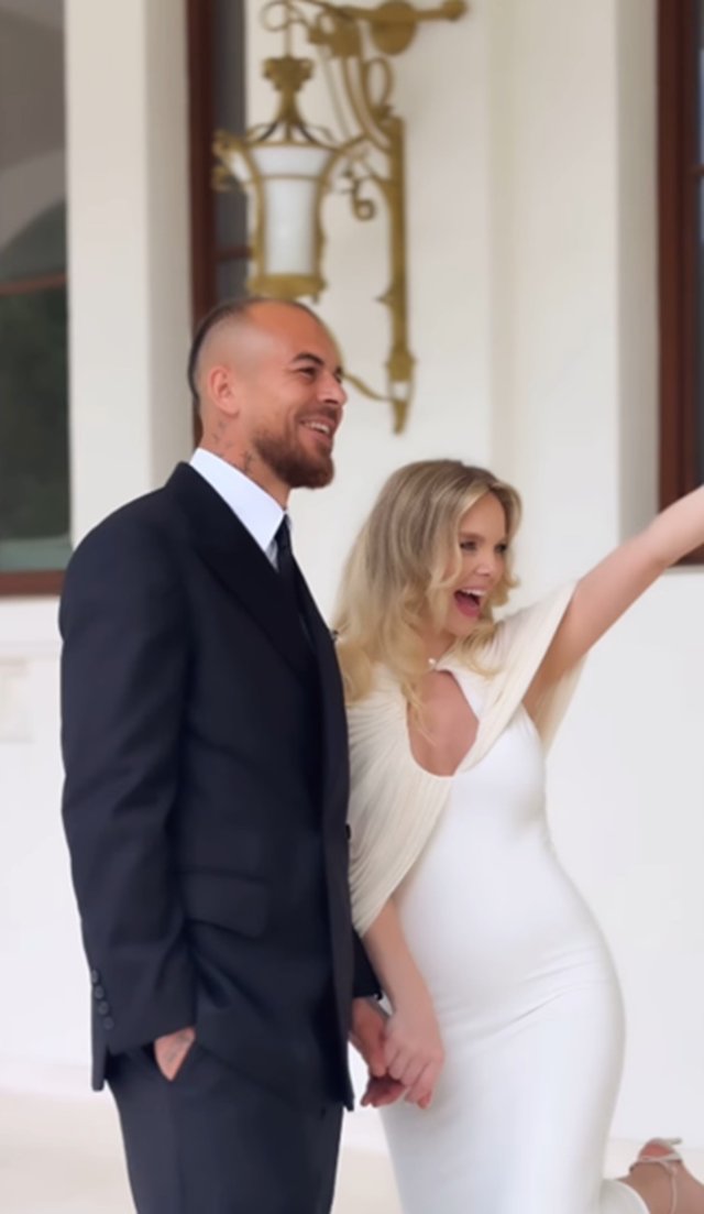 Val de nunți în showbiz! Cine sunt vedetele care s-au căsătorit în același weekend și au surprins fanii. Denis Alibec și Anca Surdu