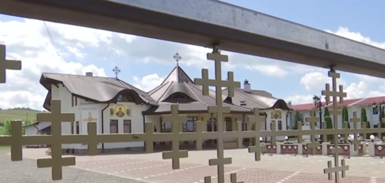 Cum arată biserica de un milion de euro a lui Cristian Pomohaci din județul Mureș