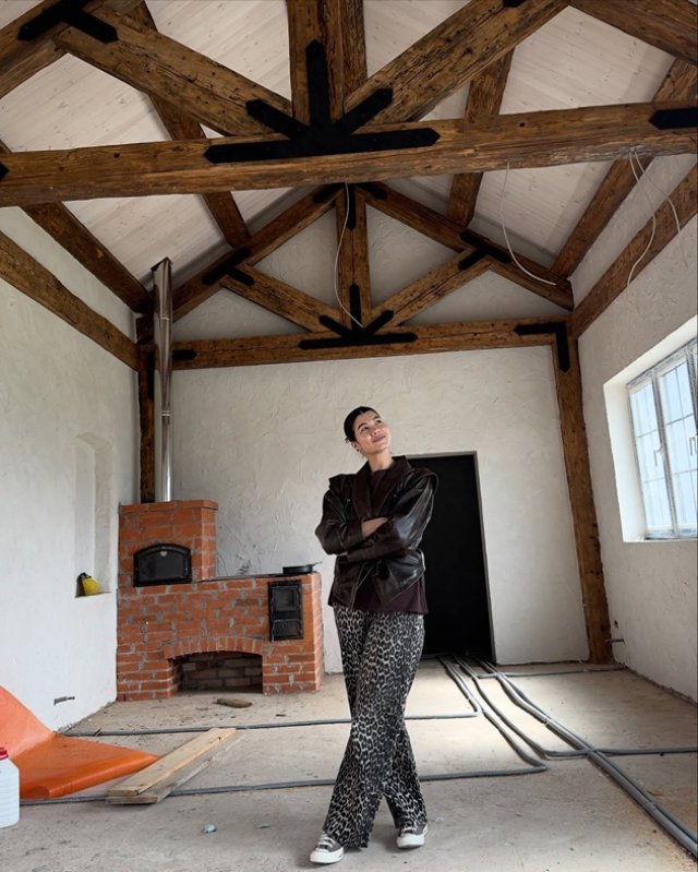 Cum arată casa în care s-a mutat Ileana Sterp după separarea de Daniel Aloman. A renovat o casă bătrânească