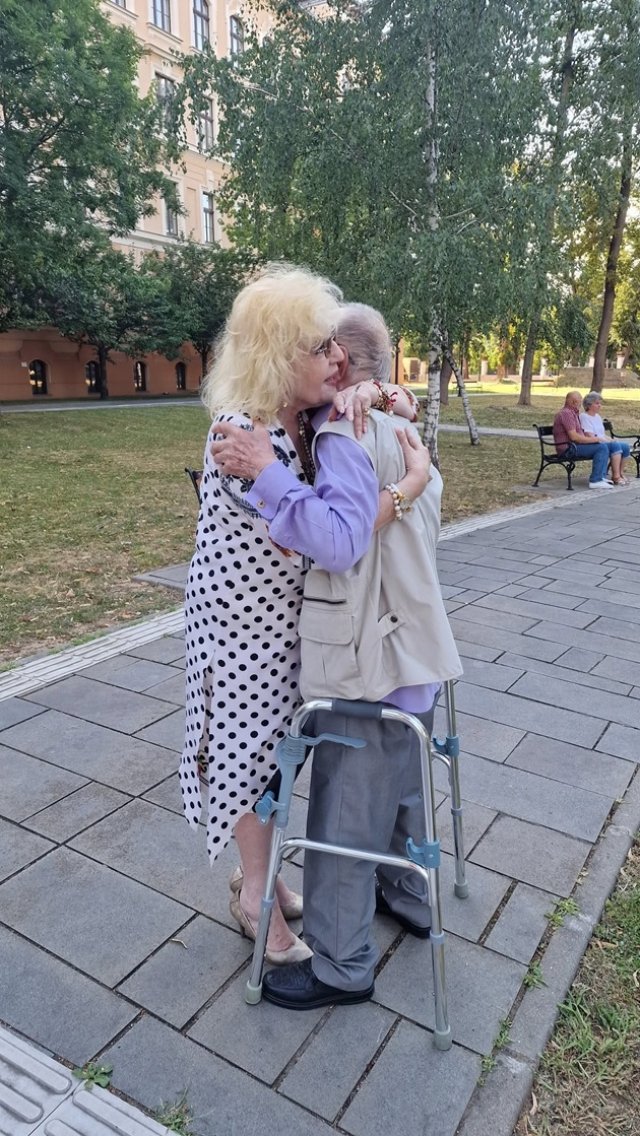 O imagine cât o mie de cuvinte! Corina Chiriac, alături de omul care i-a schimbat viața, după mai bine de 54 de ani. Artista îi este recunoscătoare și astăzi