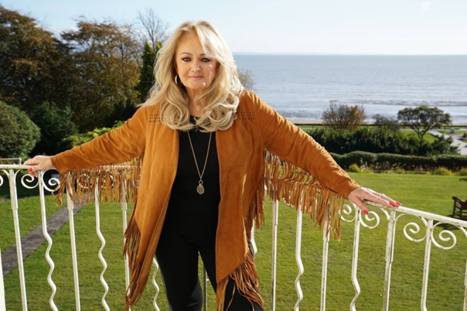 Povestea impresionantă de viață a lui Bonnie Tyler. A iubit același bărbat jumătate de secol, dar nu a putut deveni mamă. A murit pe 8 iulie 2026