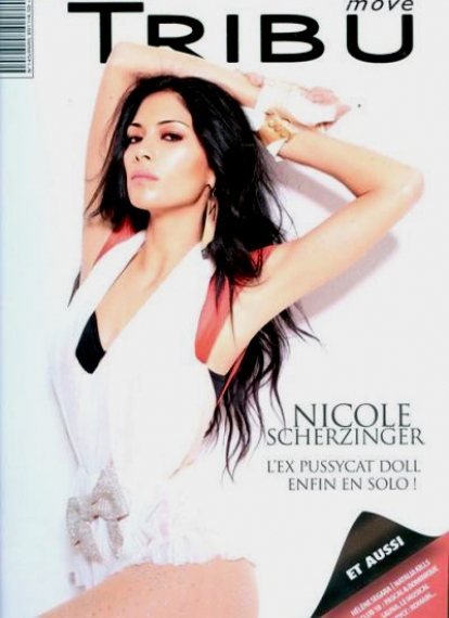 Nicole Scherzinger purtand un top MLH