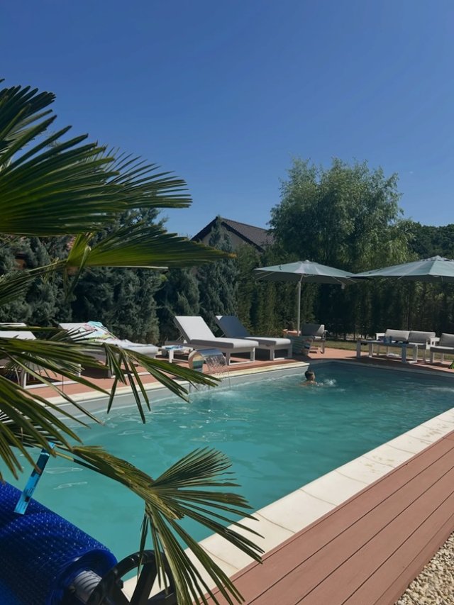 Mirela Vaida a cheltuit 30.000 de euro să-și facă piscină în cute. De ce nu s-a bucurat de ea vara aceasta: „Trece viața și n-apucăm să ne bucurăm”. Cosmin Seleși a convins-o să își facă piscină