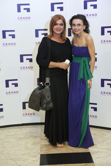 Cristina Topescu & Roxana Racanel (Baneasa Shopping City)