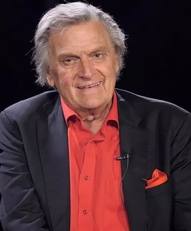 Acasă la Florin Piersic. Cum arată vila din Cluj în care locuiește marele actor, aproape de Someș